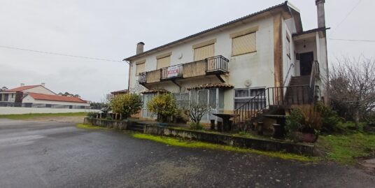 Casa Habitação e Restaurante – Barracão